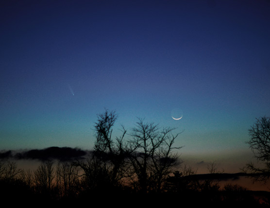 Comet PanSTARRS and Moon, March 12, 2013