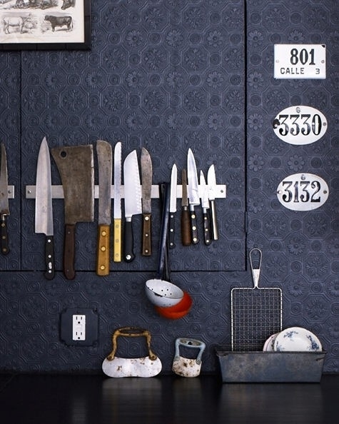 Use a Magnetic Rack to Store Knives